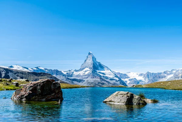 Cervino Con Lago Stellisee Zermatt Suiza — Foto de Stock