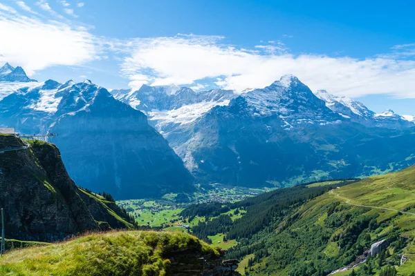 Pueblo Grindelwald Con Montaña Los Alpes Cielo Azul Suiza — Foto de Stock