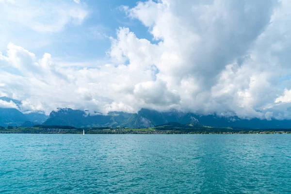 Lindo Lago Thun Com Montanha Suíça — Fotografia de Stock