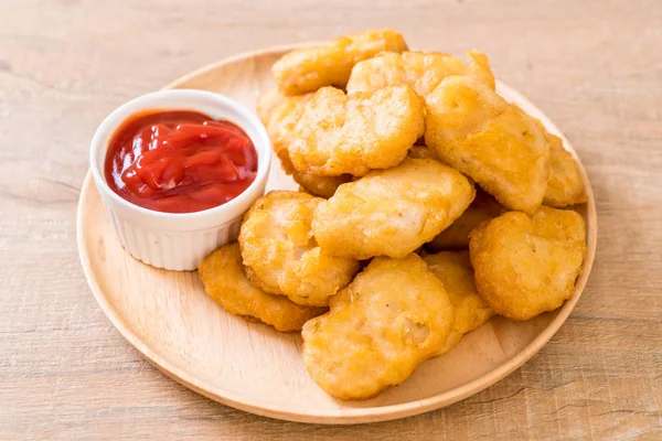Chicken Nuggets Mit Sauce Ungesundes Essen — Stockfoto