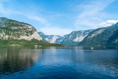 Avusturya Alpleri'nde güzel Hallstatter göl