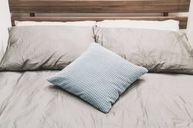 güzel ve rahat yastık dekorasyon yatak - vintage etkisi filtre