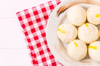 Çin pasta pasta plaka üzerinde