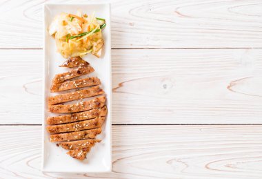 sebze - Asya tarzı ile dilimlenmiş domuz biftek ızgara