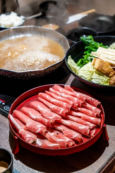 Plasterkach Wieprzowina Japoński Shabu Shabu Sukiyaki Styl Japoński Żywności — Zdjęcie stockowe