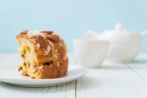 Raisin Bread Cake Almond Italian Dessert Style — Stock Photo, Image