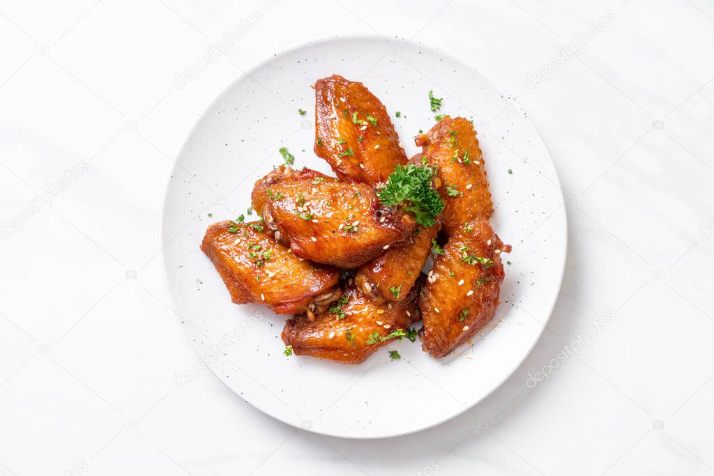 baked barbecue chicken wings with white sesame