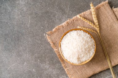 Beyaz ham Tay Yasemin pirinç