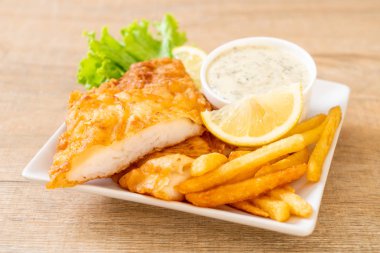 Balık ve cips - sağlıksız gıda