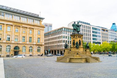 Frankfurt, Almanya - Eylül 2 2018: Şehir sokak n Frankfurt, Almanya'da Eylül 3, 2018.