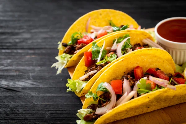 Tacos Com Carne Legumes Estilo Comida Mexicana — Fotografia de Stock