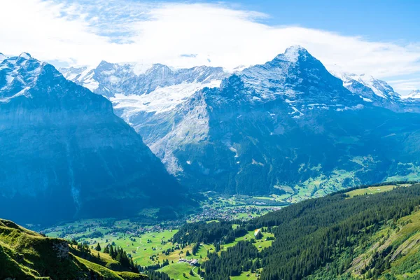Grindelwald Köyü Alpler Dağı Sviçre Mavi Gökyüzü Ile — Stok fotoğraf