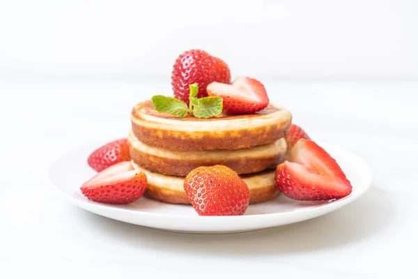 Souffle Pancake Fresh Strawberries — Stock Photo, Image