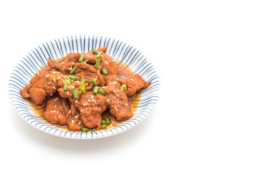 Kızarmış domuz soslu baharatlı Kore (bulgogi) - Kore gıda tarzı