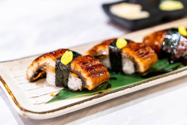 Unagi (yılan balığı) Suşi - Japon yemekleri