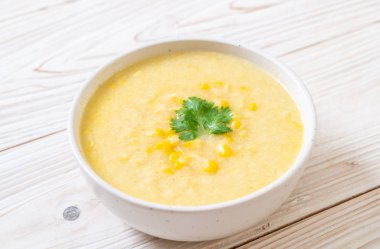 Mısır çorba kasesi - sağlıklı gıda tarzı