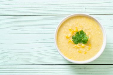 Mısır çorba kasesi - sağlıklı gıda tarzı