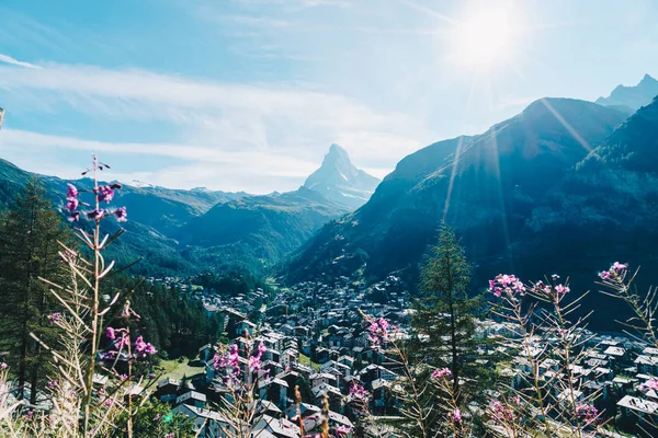 Ζερμάτ Χωριό Φόντο Matterhorn Στην Ελβετία — Φωτογραφία Αρχείου