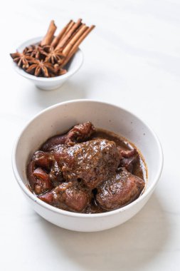 herb - Phuket Tayland geleneksel gıda tarzı ile domuz eti güveç