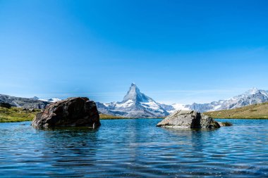 Matterhorn Zermatt, İsviçre Stellisee Gölü ile