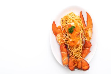 ıstakoz spagetti karides yumurta beyaz arka plan üzerinde izole ile