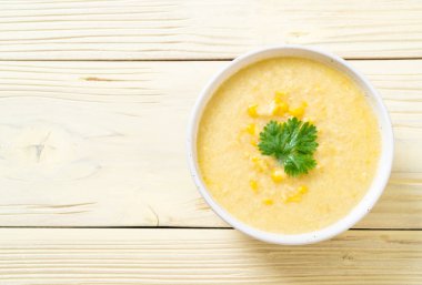 Mısır çorba kasesi - sağlıklı gıda tarzı