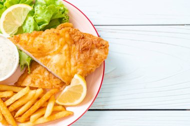 Balık ve cips - sağlıksız gıda
