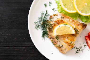 Izgara balık bifteği.