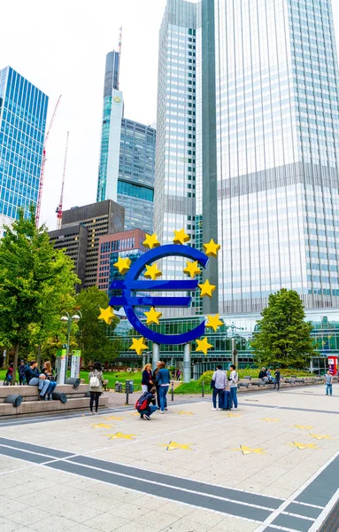 Франкфурт Майні Німеччина Вересня 2018 Знаменитий Великий Знак Євро Європейський — стокове фото