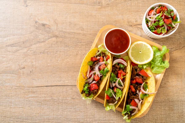 Tacos Con Carne Verduras Estilo Comida Mexicana —  Fotos de Stock