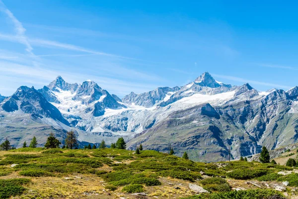 瑞士策尔马特山脉的美景 — 图库照片