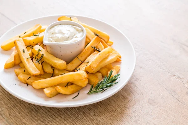 Batatas Fritas Com Molho Comida Não Saudável — Fotografia de Stock