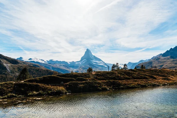 Cervino Con Lago Leisee Zermatt Suiza — Foto de Stock