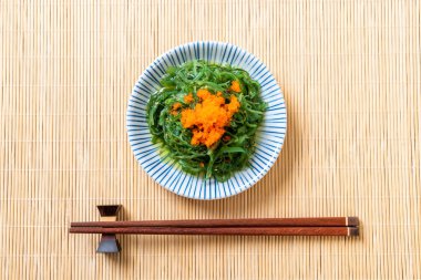 yosun salata karides yumurta - Japon gıda tarzı