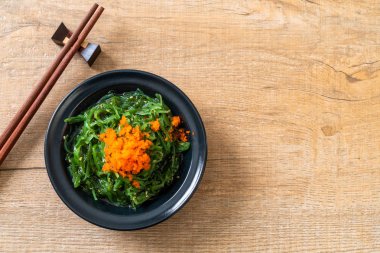 yosun salata karides yumurta - Japon gıda tarzı