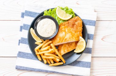 Balık ve cips - sağlıksız gıda