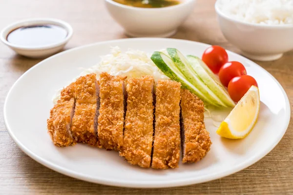 Japon kızartılmış domuz pirzolası (tonkatsu seti) - Japon yemek tarzı