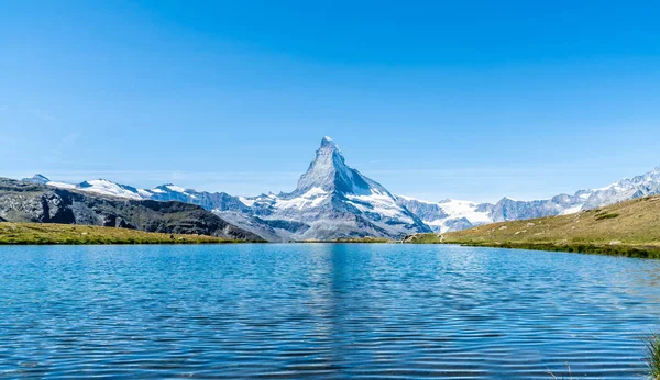 Cervino Con Lago Stellisee Zermatt Suiza — Foto de Stock