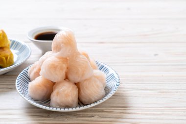 Çin karides pişmiş hamur tatlısı - Asya gıda tarzı