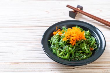 yosun salata karides yumurta - Japon gıda tarzı