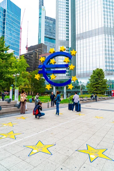 Frankfurt Main Tyskland Sep 2018 Berömda Stora Eurotecknet Europeiska Centralbanken — Stockfoto