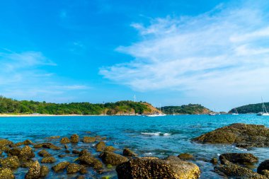 Güzel tropikal plaj ve deniz - tatil tatil kavramı