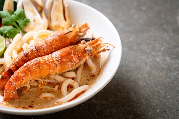 Camarones Picantes Udon Ramen Noodle Tom Yum Goong Estilo Comida — Foto de Stock