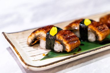 Unagi (yılan balığı) Suşi - Japon yemekleri
