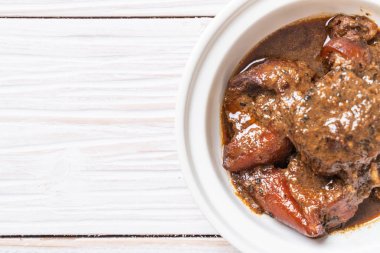 herb - Phuket Tayland geleneksel gıda tarzı ile domuz eti güveç