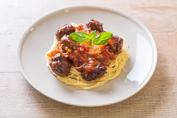 Espaguetis Con Albóndigas Estilo Comida Italiana — Foto de Stock