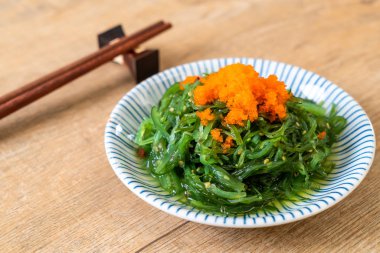 yosun salata karides yumurta - Japon gıda tarzı