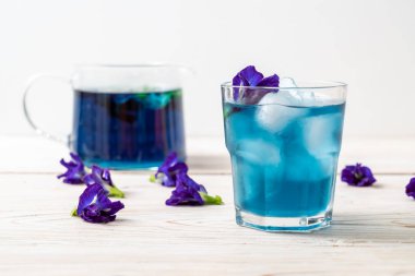 kelebek bezelye suyu - sağlıklı içecek