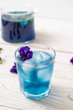 kelebek bezelye suyu - sağlıklı içecek