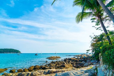 Güzel tropikal plaj ve deniz - tatil tatil kavramı